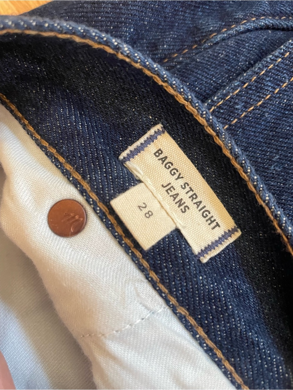 MADEWELL Baggy Straight Jeans in Woodham Wash: Pleated Edition - Picture 3 of 13